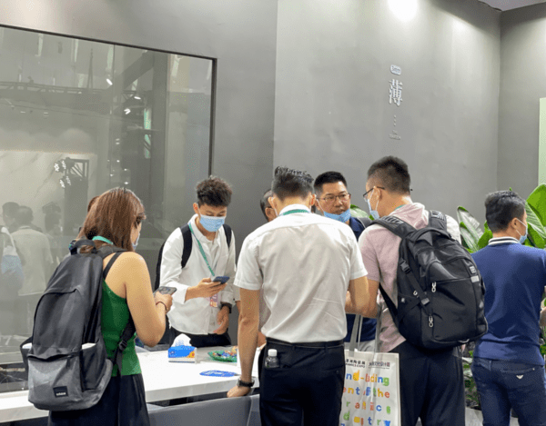 新巖素智能家居&英良集團(tuán)達(dá)成戰(zhàn)略合作！_1