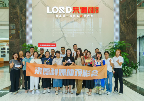 《第八個嫌疑人》火了！看來德利如何成功借勢出圈？