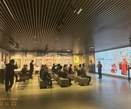 “龍騰獅舞”陶藝展暨“在地生成”陶瓷廢料循環(huán)再用研討會在東鵬總部舉行