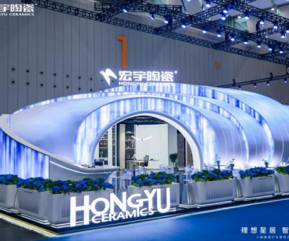 1800㎡超級(jí)展館×AI智慧搜索：宏宇陶瓷「所見(jiàn)即所得」體驗(yàn)革命背后的技術(shù)密碼