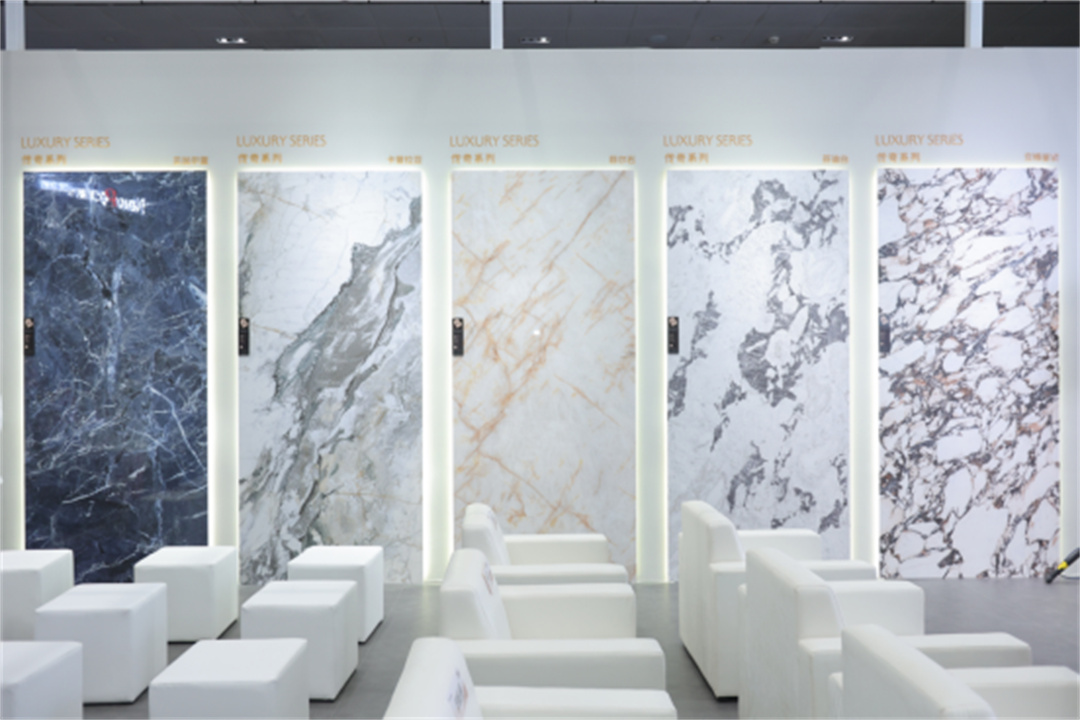 1713938049390687.jpg 新明珠巖板造物仿生5.0技術(shù)火出圈03.jpg