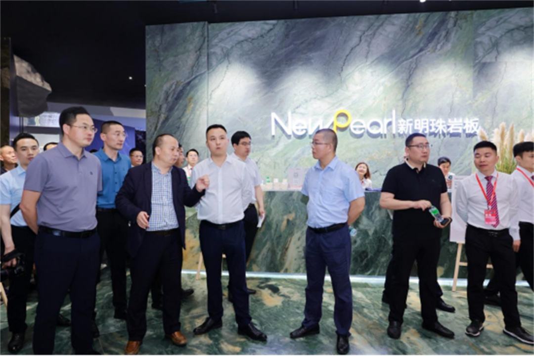 1000W＋關(guān)注！潭洲展新明珠巖板“種草”破圈07.jpg