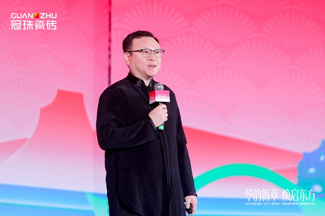 6“生活美學(xué)”首倡者、中國(guó)社會(huì)科學(xué)院哲學(xué)所美學(xué)室研究員博士生導(dǎo)師 劉悅笛老師新.jpg